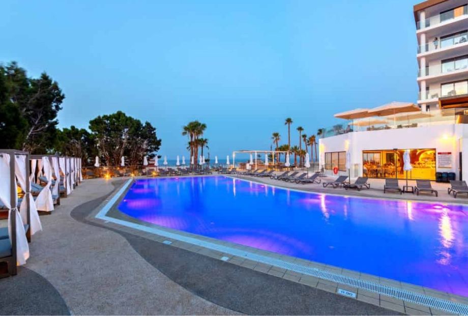 Leonardo Crystal Cove Hotel and Spa by the Sea in Cyprus